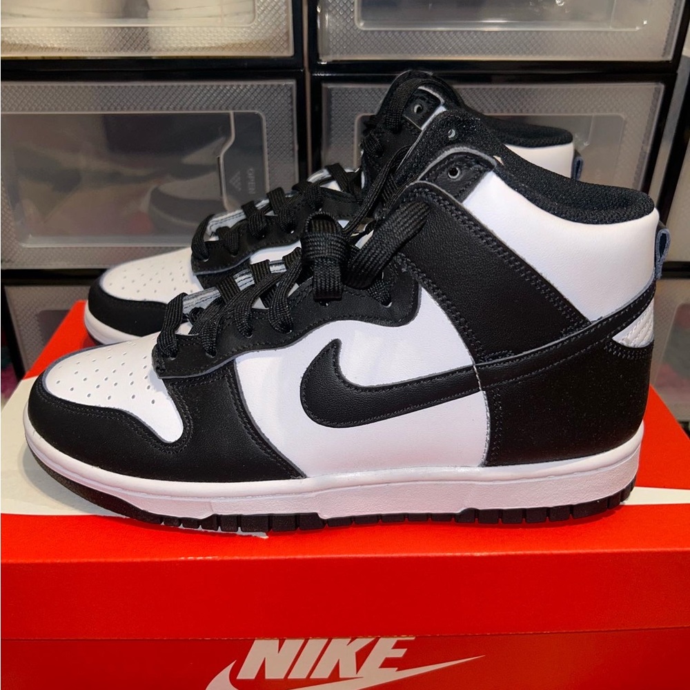 Nike Dunk High Panda